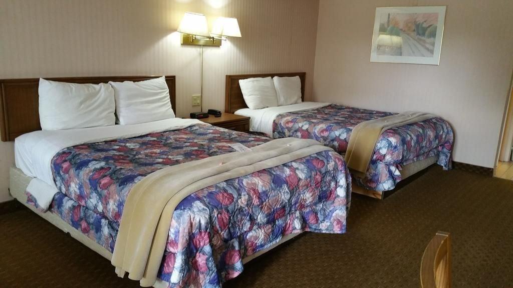 Travelodge By Wyndham Niagara Falls Lundys Lane Zewnętrze zdjęcie