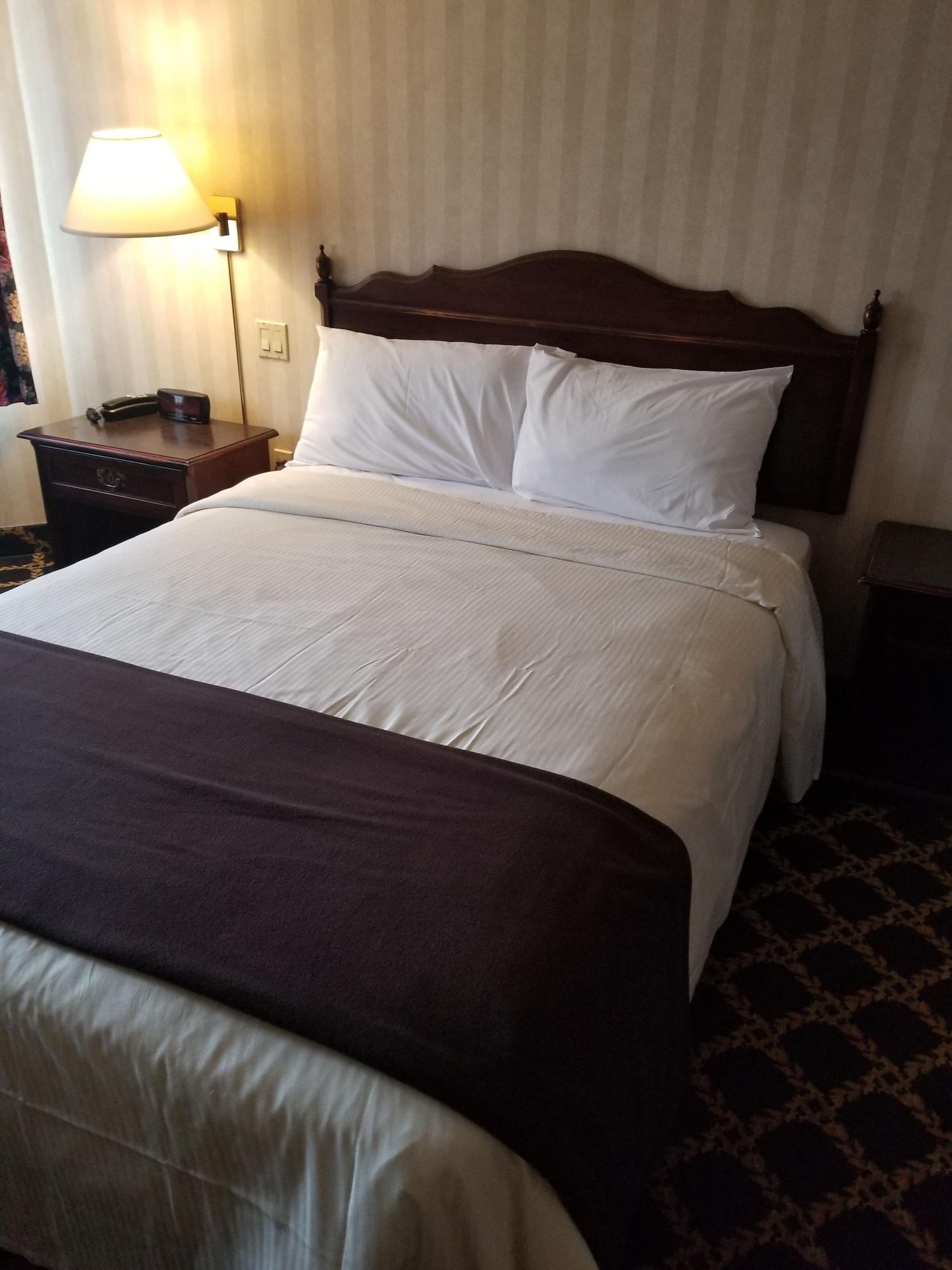 Travelodge By Wyndham Niagara Falls Lundys Lane Zewnętrze zdjęcie