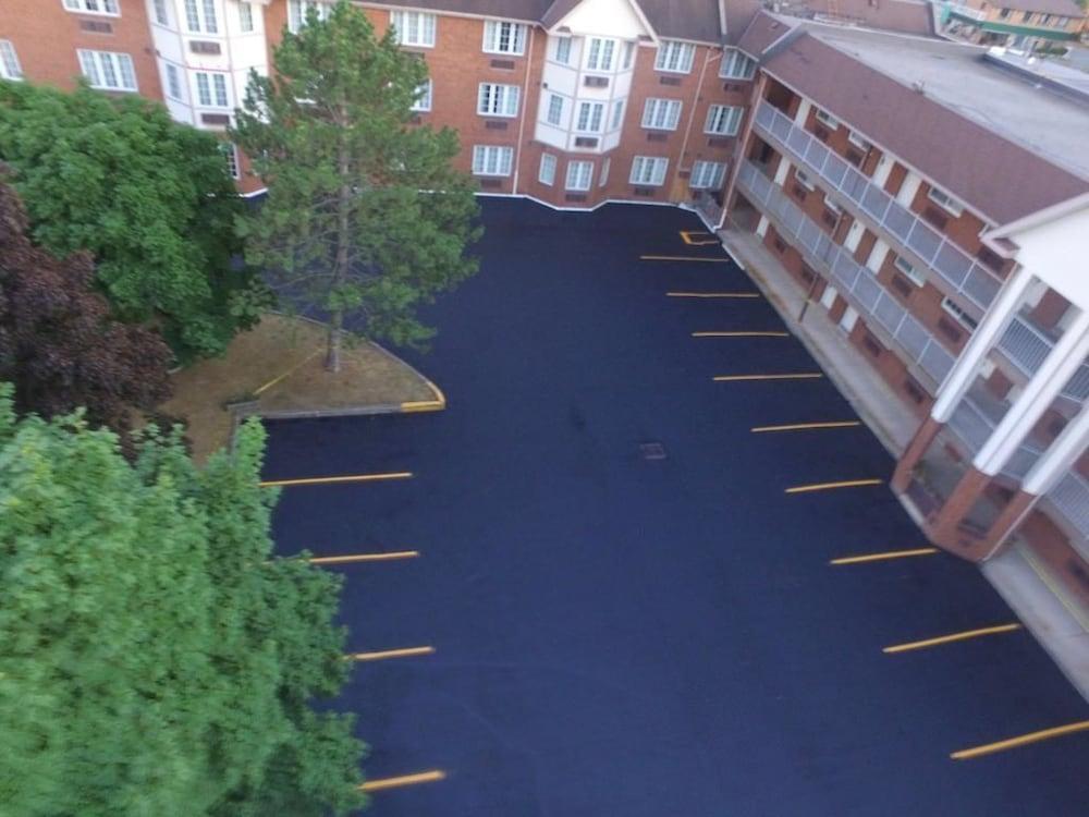 Travelodge By Wyndham Niagara Falls Lundys Lane Zewnętrze zdjęcie