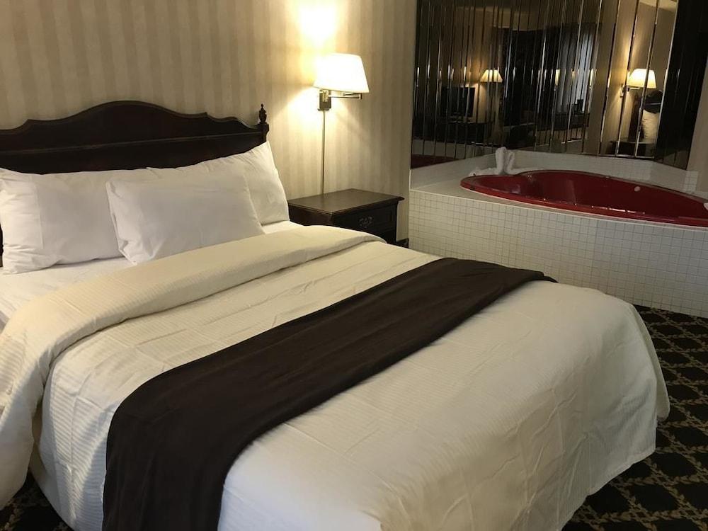 Travelodge By Wyndham Niagara Falls Lundys Lane Zewnętrze zdjęcie