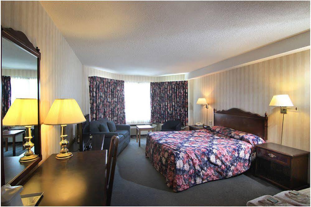Travelodge By Wyndham Niagara Falls Lundys Lane Zewnętrze zdjęcie
