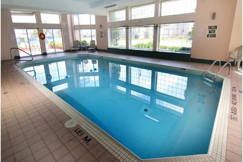 Travelodge By Wyndham Niagara Falls Lundys Lane Zewnętrze zdjęcie